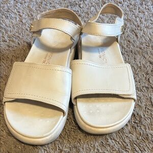 Vionic Awaken Women’s Sandal 9.5